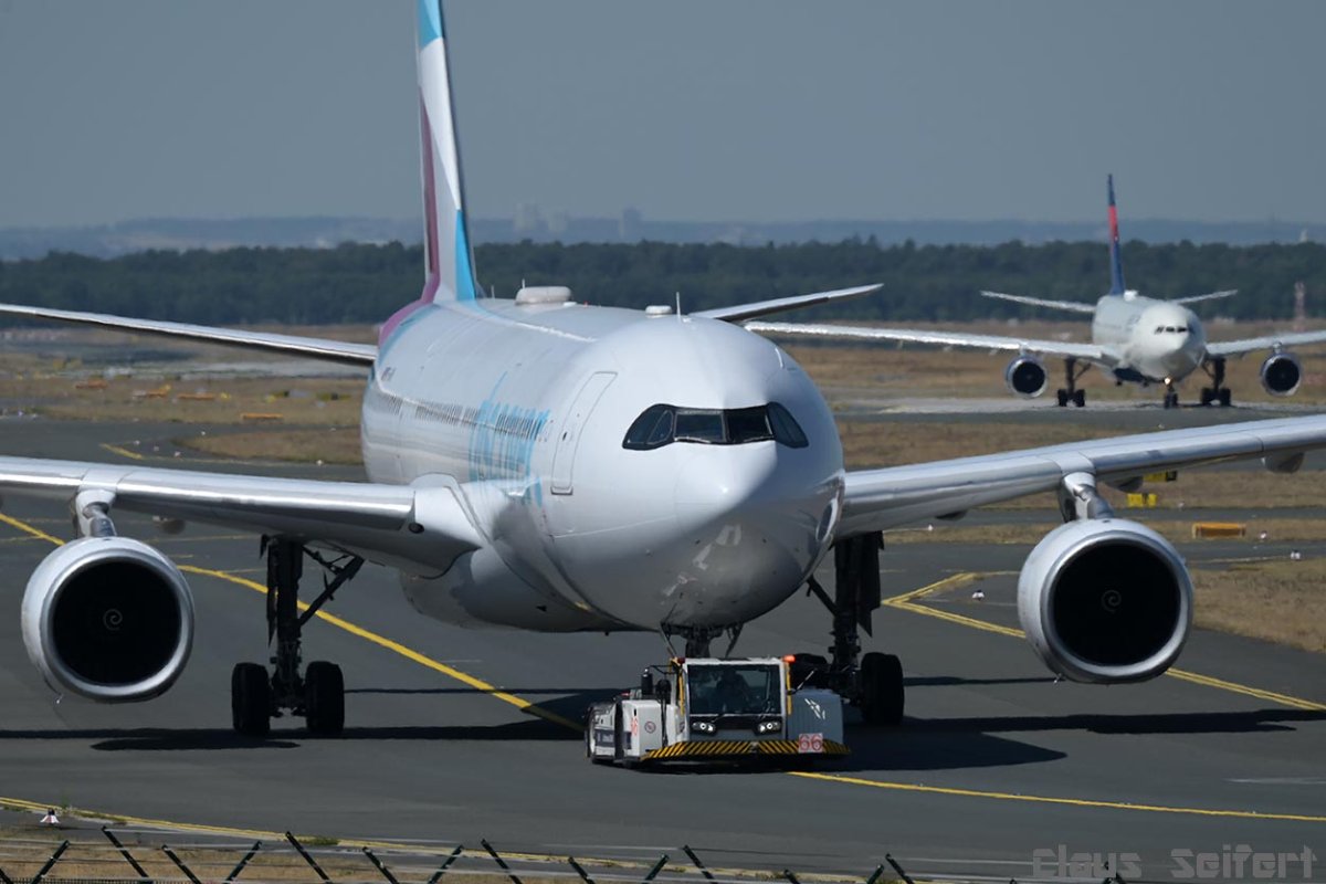 D-AIKH N853NW.jpg