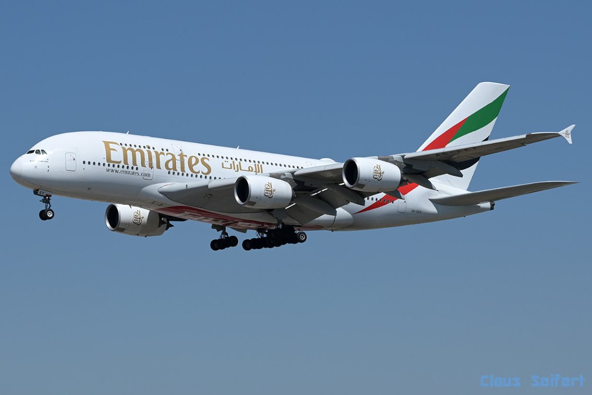 A6-EEY .jpg