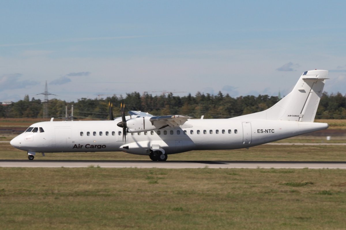 ES-NTC          ATR-72-500(F)        NyxAir