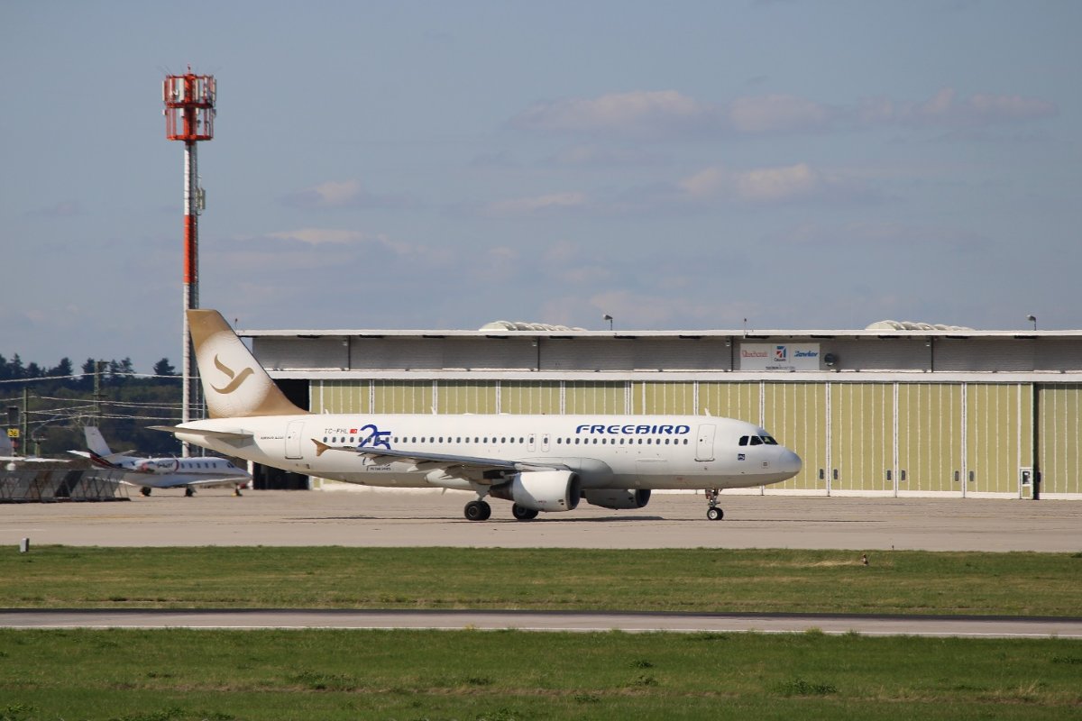 TC-FSL A320 Freebird