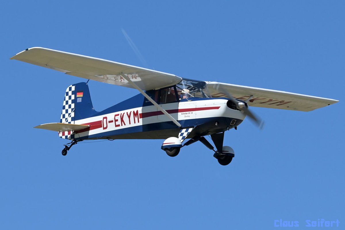 D-EKYM.jpg