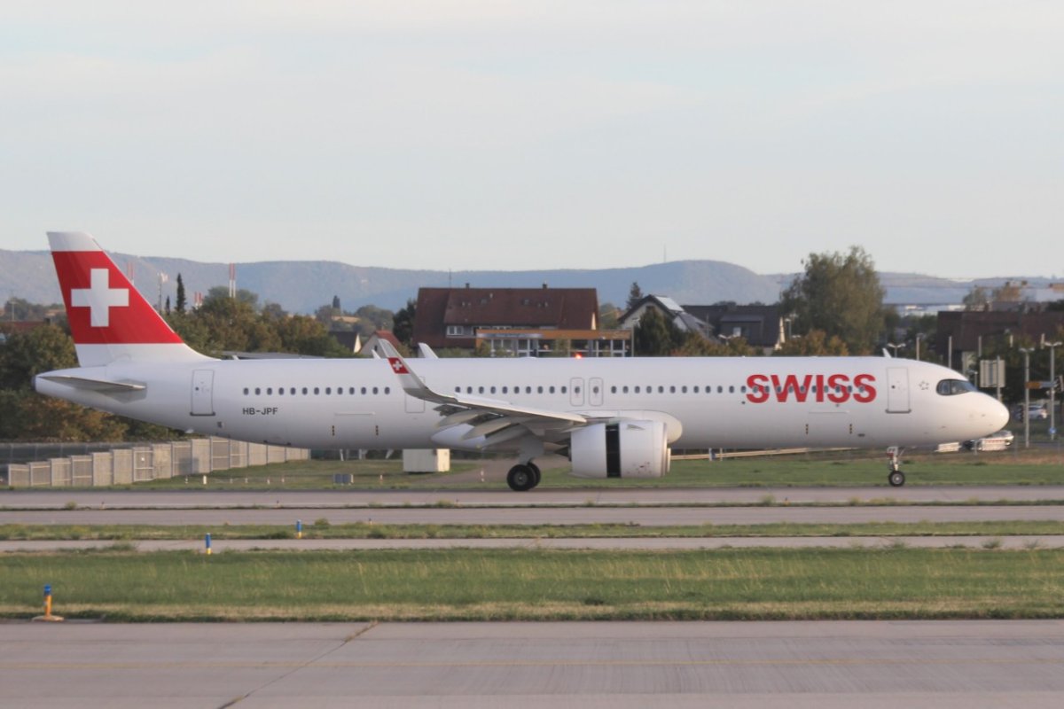 HB-JPF        A321neo           SWISS
