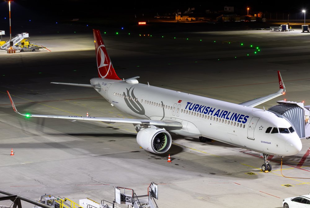 Turkish Airlines / TC-LSH / Airbus A321-271NX