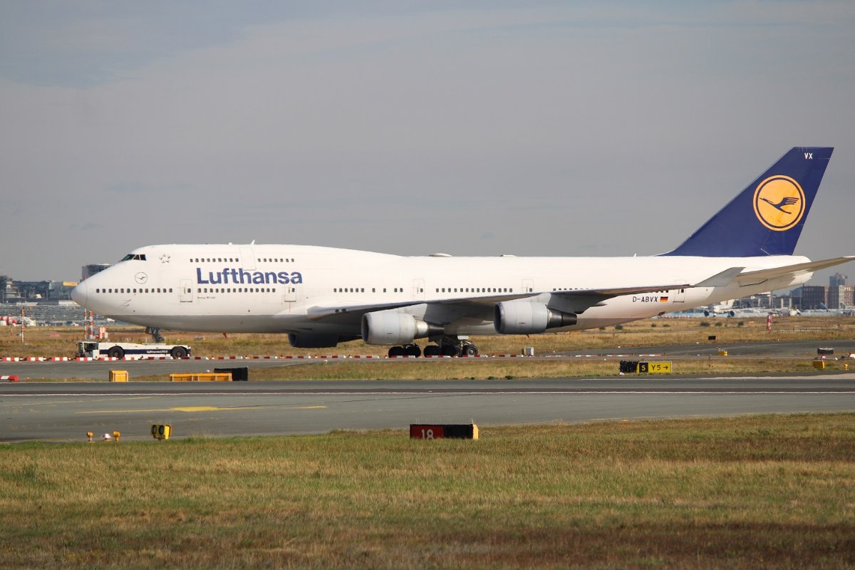Lufthansa B747-400 D-ABVX