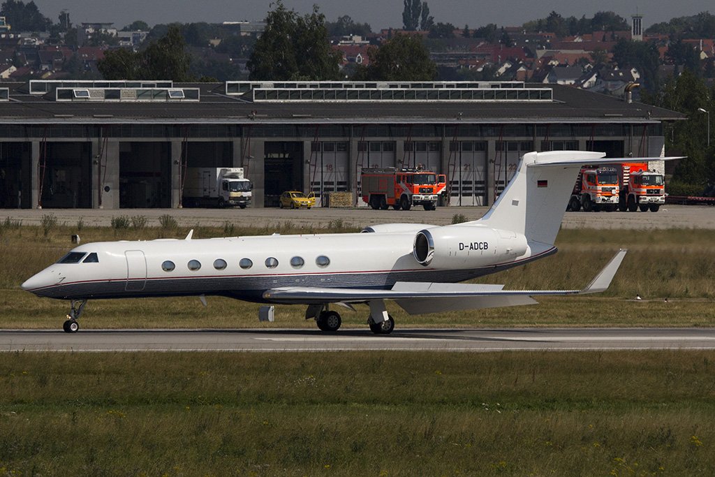 DC Aviation Gulfstream G550 - D-ADCB